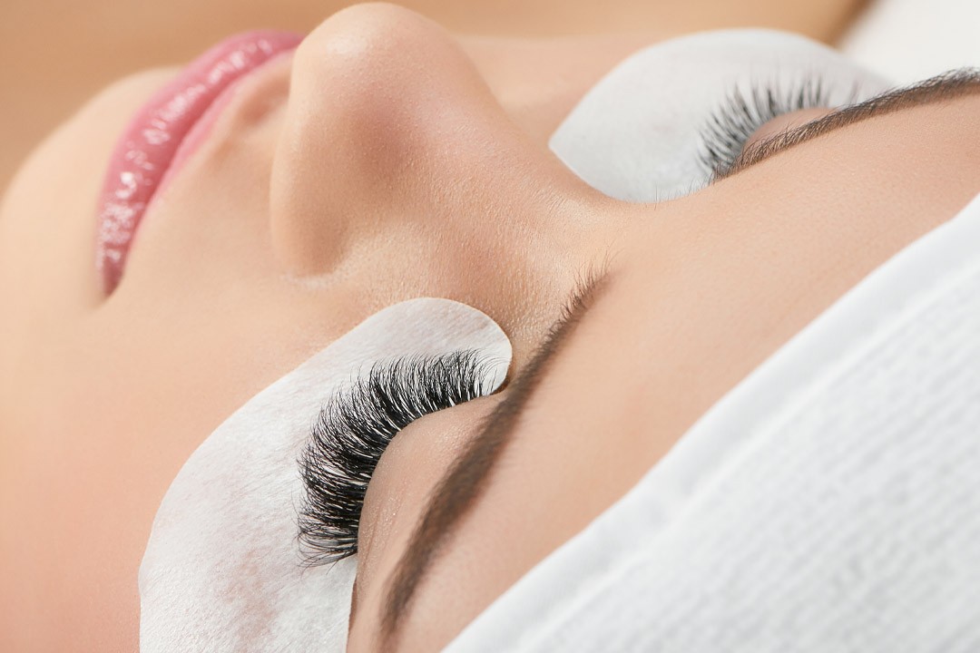 İpek Kirpik İşlemi nasıl yapılır ?