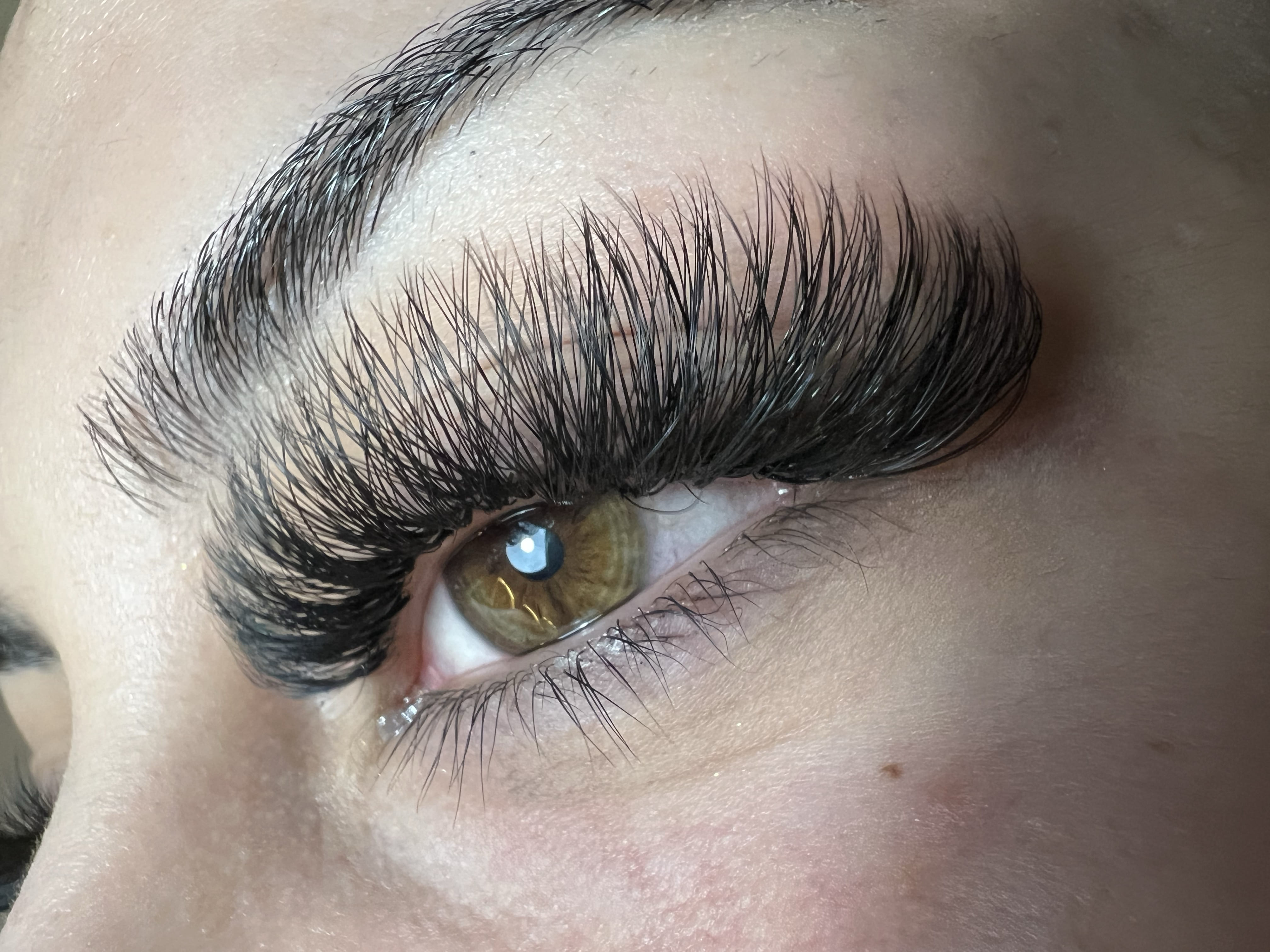 İpek Kirpik İşlemi